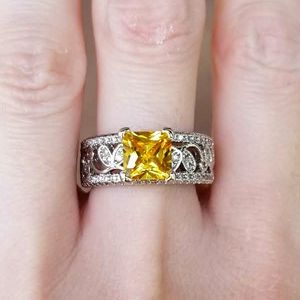 🆕️Sterling Silver-Yellow/White Topaz Ring Sz 7